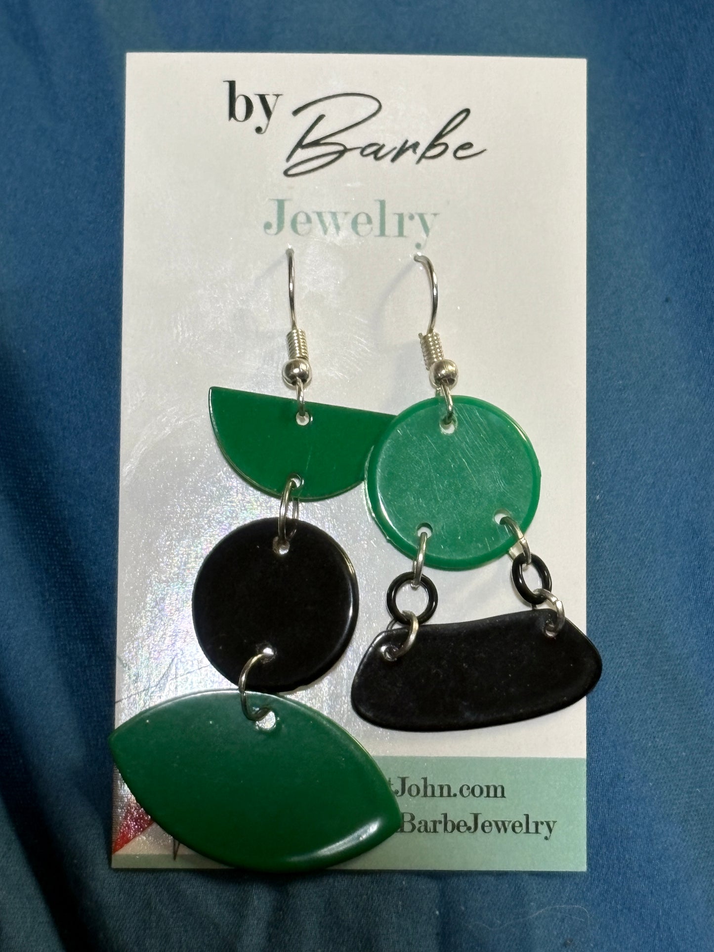 Mismatch green and black