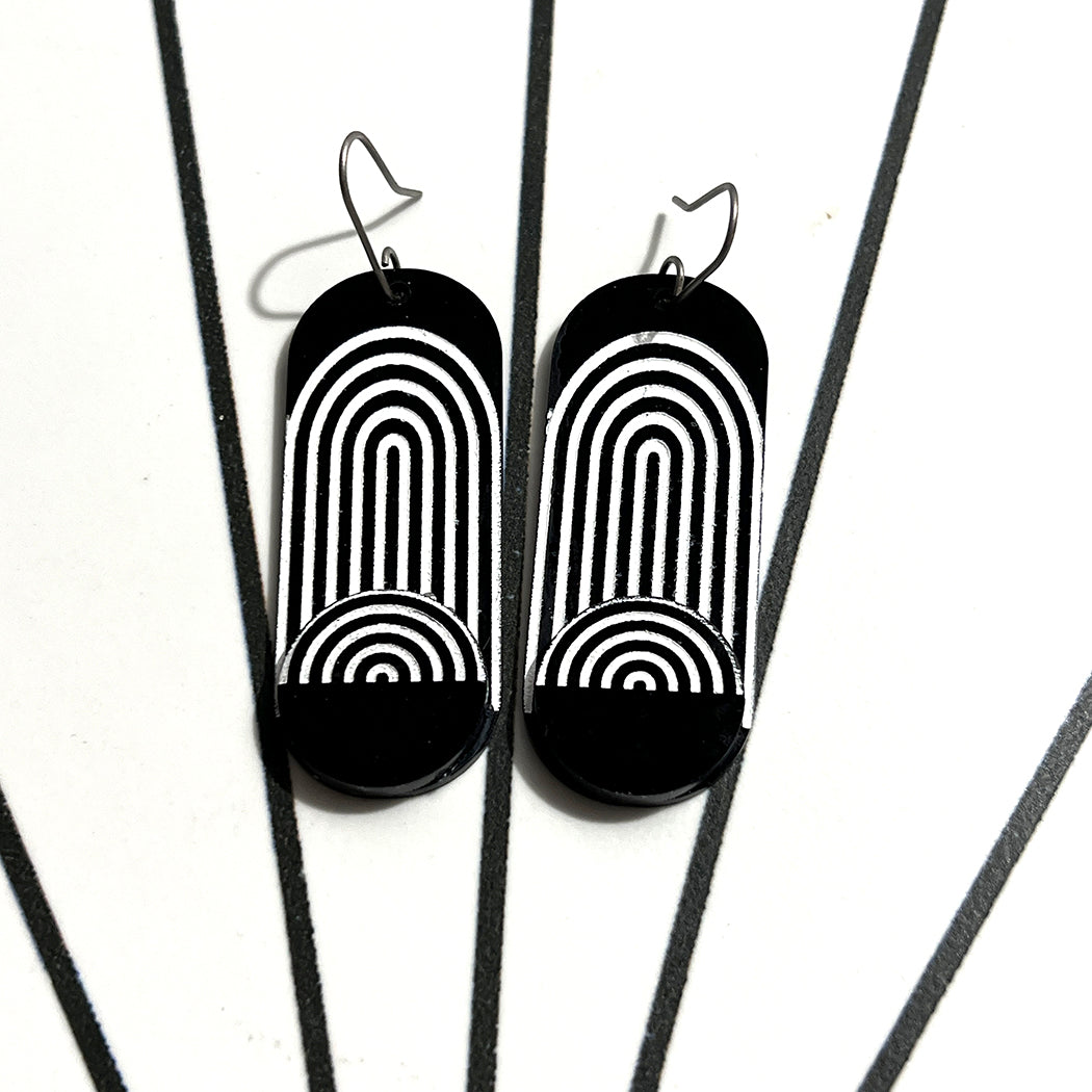 Mod Archway in Black
