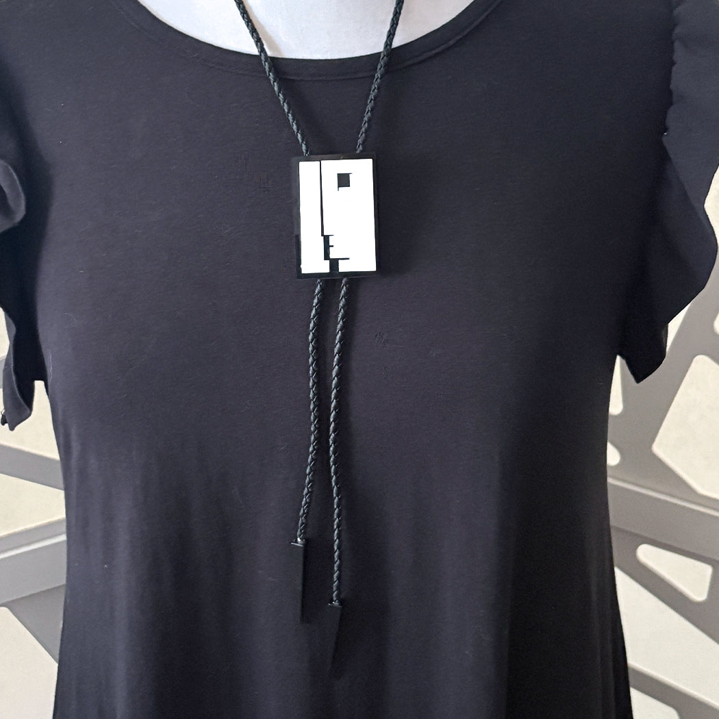 Bauhaus Bolo