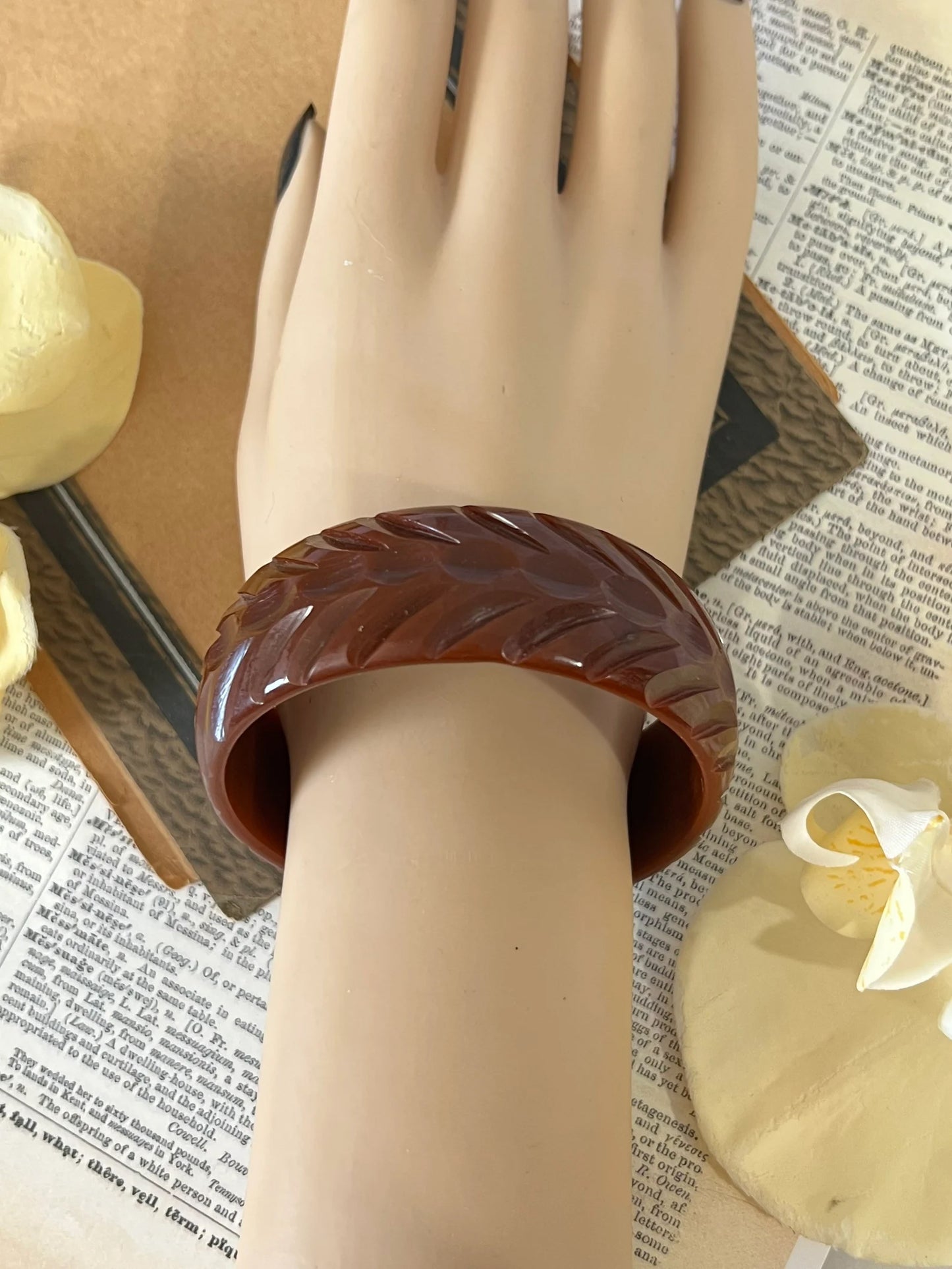 Rich Chocolate Brown 30's Carved Bangle Bracelet