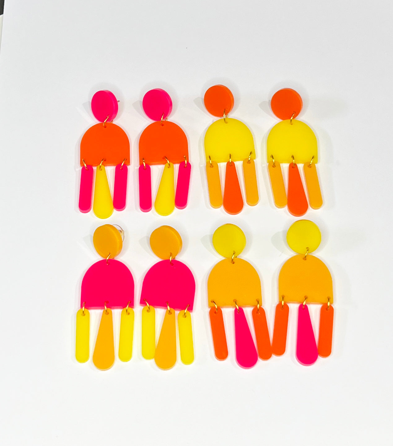 Groovy Chandelier Earrings - Lemon Dot