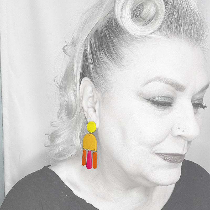 Groovy Chandelier Earrings - Lemon Dot