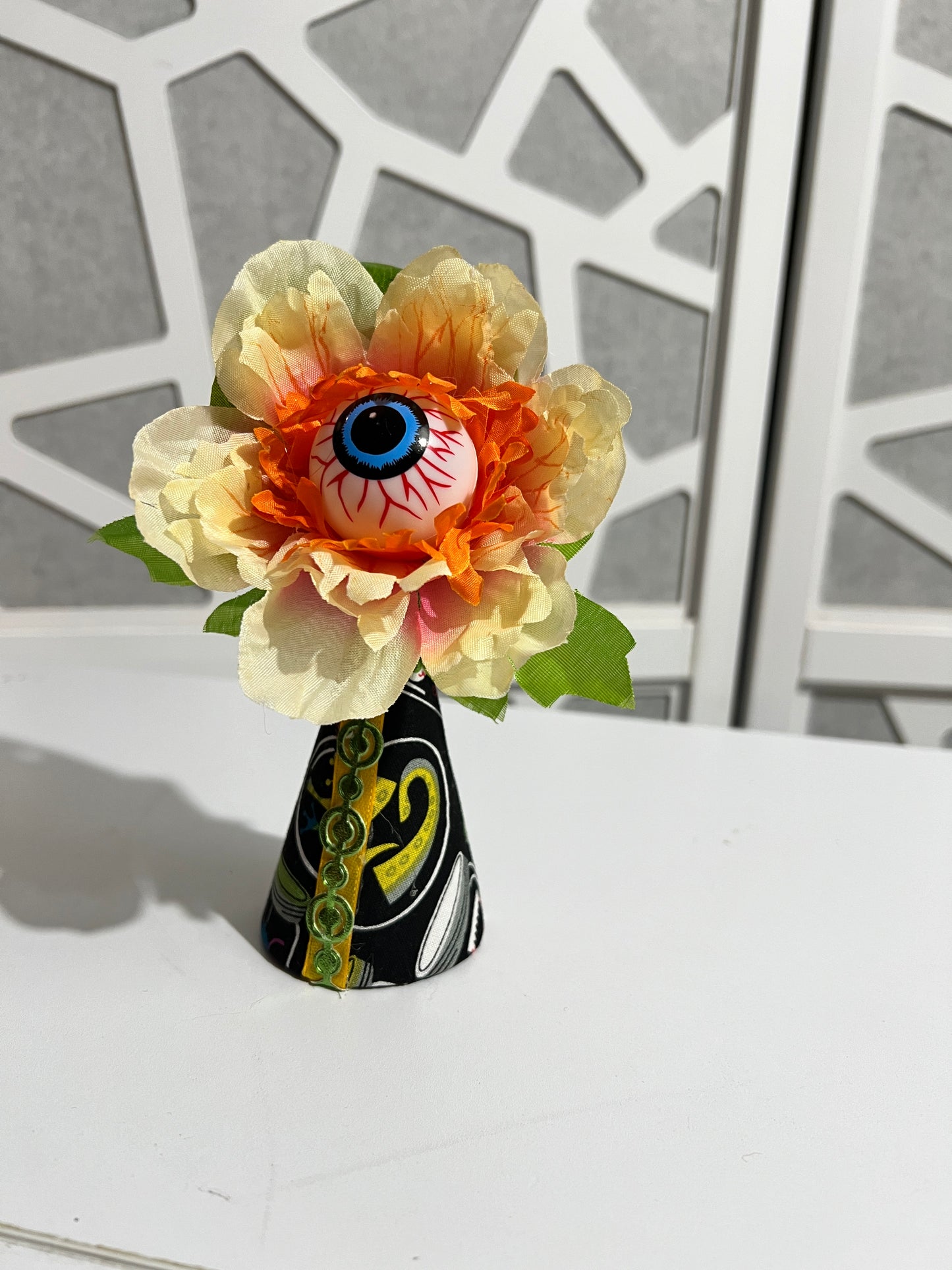 Eye flower decor